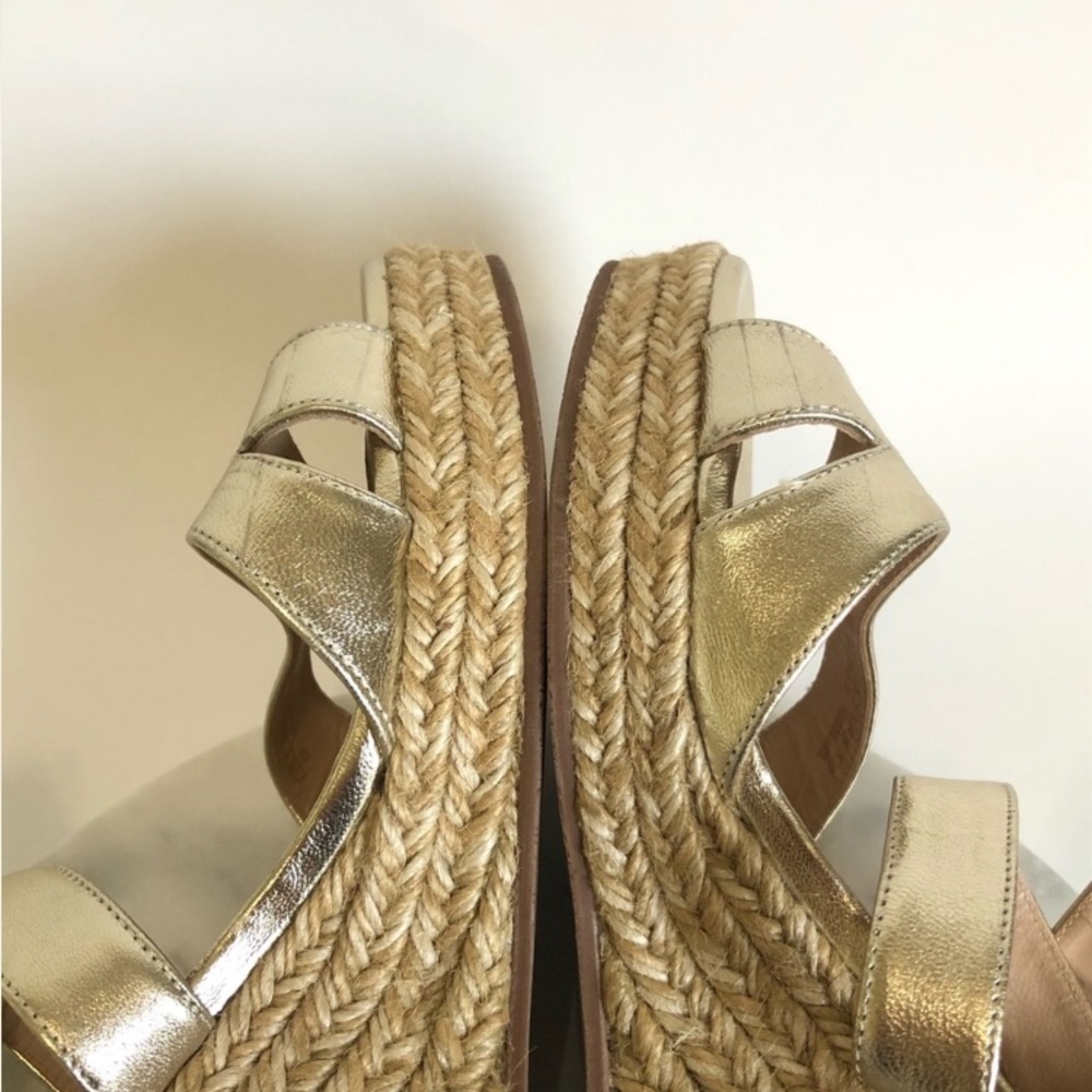 Stuart Weitzman Zuzu Metallic Gold Espadrille Platform Wedge Sandals Size 8 - Picture 9 of 16